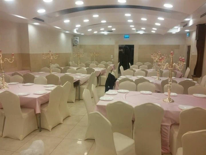 כיסוי לכסאות